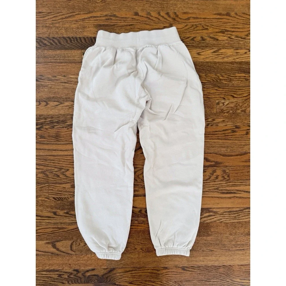 Nike Comfort Swoosh Embroidered Logo Cream‎ White Sweatpants - Size Small